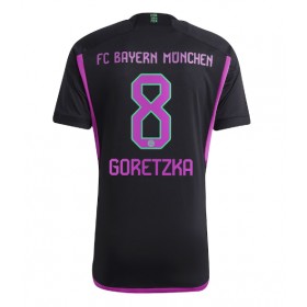 Bayern Munich Leon Goretzka #8 Borta Kläder 2023-24 Kortärmad